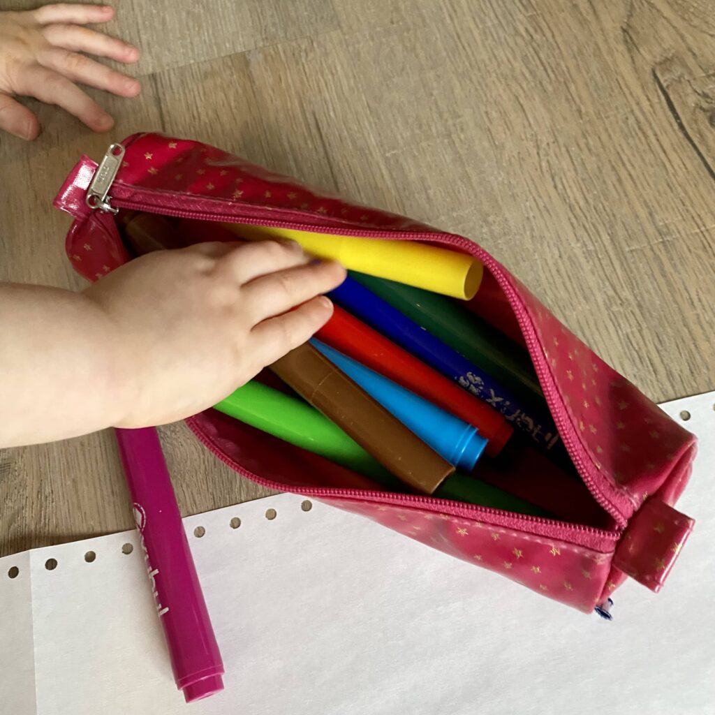 Guide du coloriage : bénéfices et guide d'achat des crayons par âge -  Bimbelot